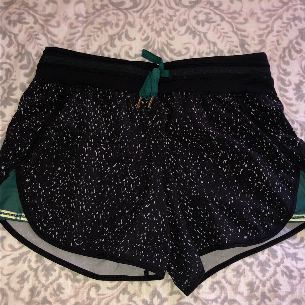Lululemon tracker short